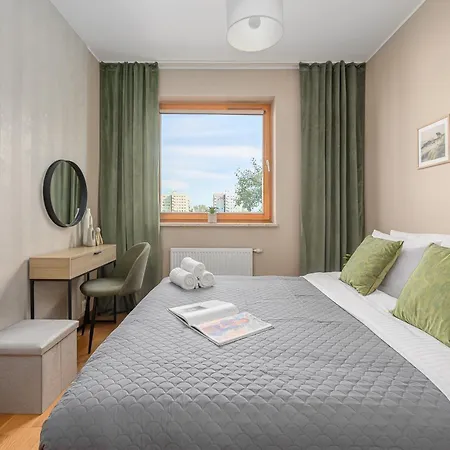 Lumina I Comfort 3-room With Parking & Balcony Warschau