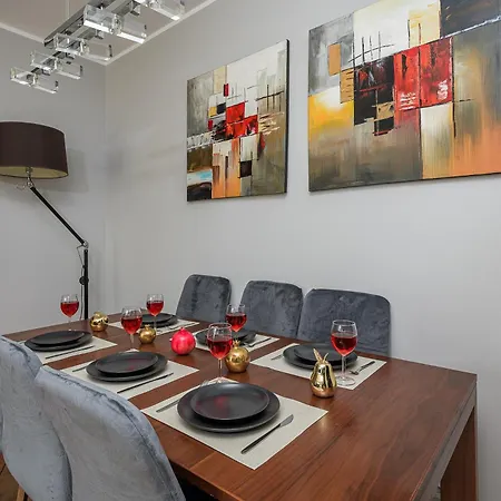 Apartment Lumina I Comfort 3-room With Parking & Balcony